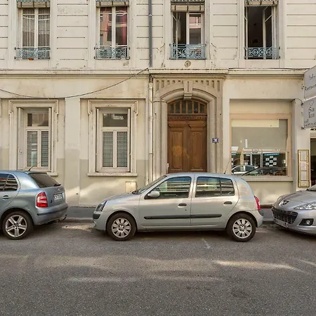 Fully Equipped *lyon 7* Appartement *