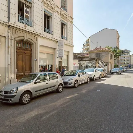 Fully Equipped *lyon 7* Appartement *